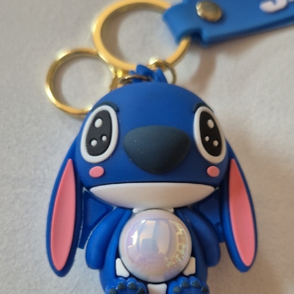 Blue Light-up Stitch Keychain - Picture 2 of 6